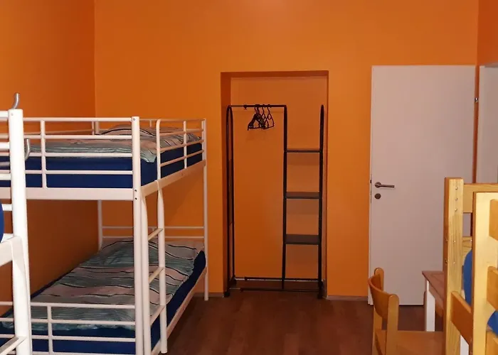 Hospedagem domiciliar Monterooms Schoenbrunn 10 Minutes To Downtown *